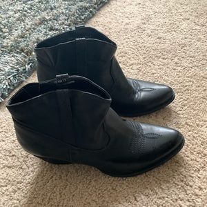 Very volatile bootie
